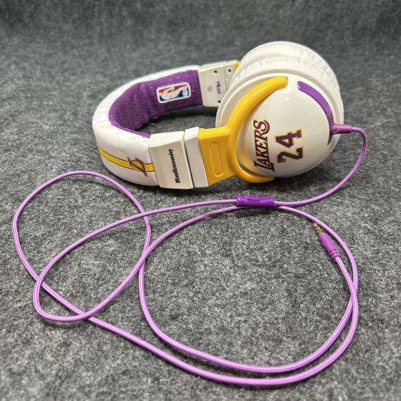 Retro Skullcandy Hesh Lakers 24 Kobe Bryant Headphones Collectible Tested Works - Picture 1 of 16